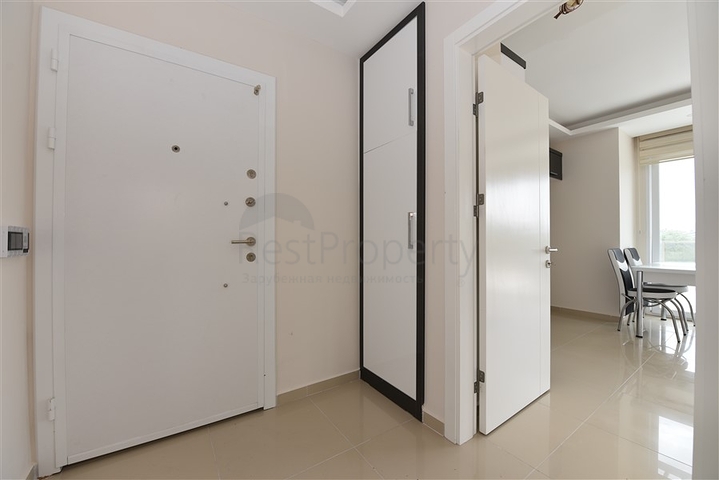 اطلالة ساحرة على النهر - تراس واسع - شقة غرفة وصالة - في كاستل / الانيا 