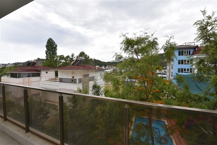 اطلالة ساحرة على النهر - تراس واسع - شقة غرفة وصالة - في كاستل / الانيا 