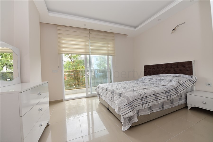 اطلالة ساحرة على النهر - تراس واسع - شقة غرفة وصالة - في كاستل / الانيا 