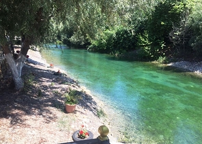 اطلالة ساحرة على النهر - تراس واسع - شقة غرفة وصالة - في كاستل / الانيا 