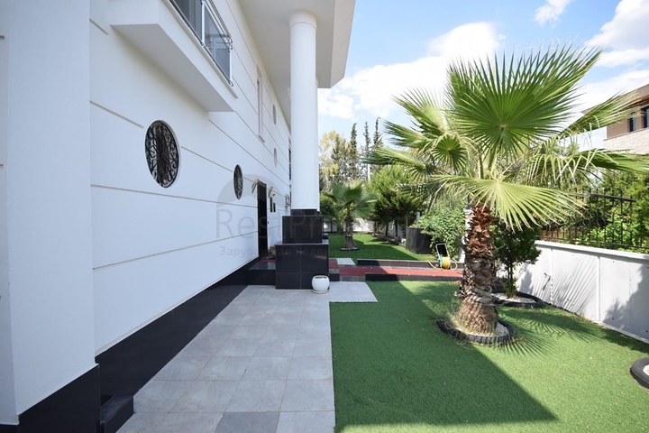 فيلا فاخرة 4 + 1 في دوشيميالتي أنطاليا