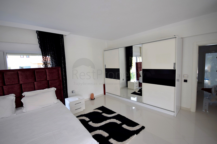 فيلا فاخرة 4 + 1 في دوشيميالتي أنطاليا