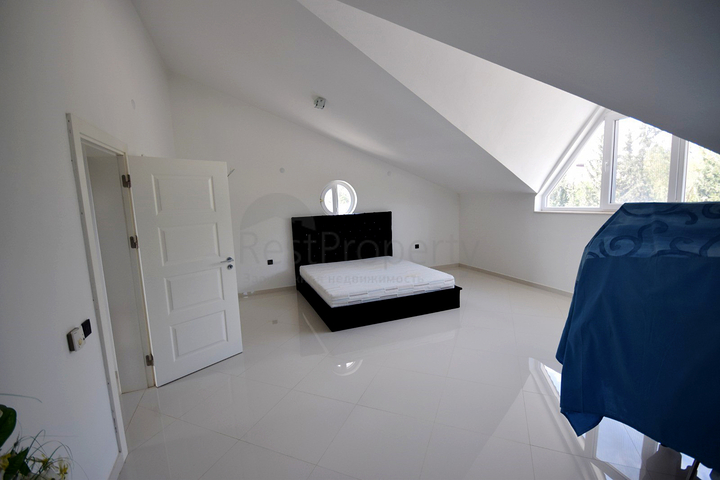 فيلا فاخرة 4 + 1 في دوشيميالتي أنطاليا