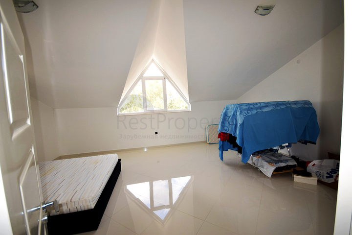 فيلا فاخرة 4 + 1 في دوشيميالتي أنطاليا