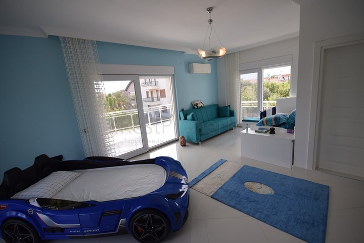 فيلا فاخرة 4 + 1 في دوشيميالتي أنطاليا