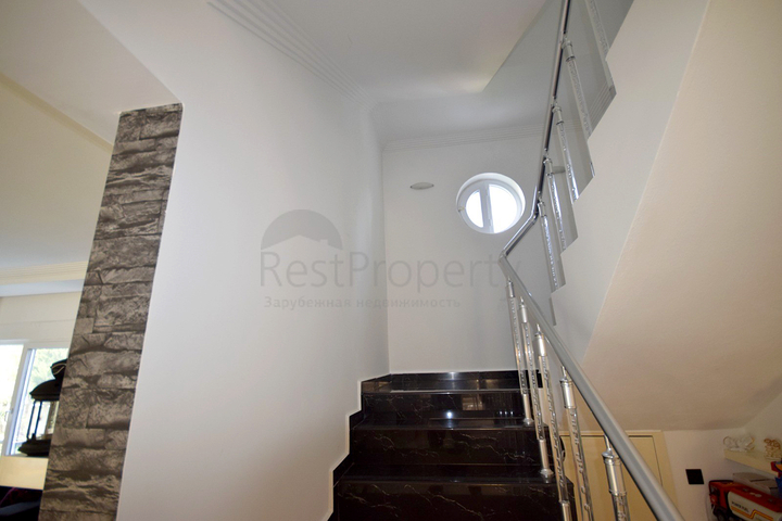 فيلا فاخرة 4 + 1 في دوشيميالتي أنطاليا