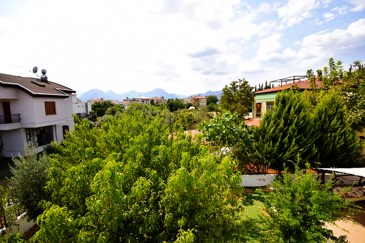 فيلا فاخرة 4 + 1 في دوشيميالتي أنطاليا