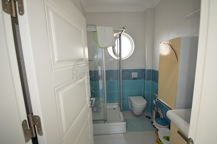 فيلا فاخرة 4 + 1 في دوشيميالتي أنطاليا