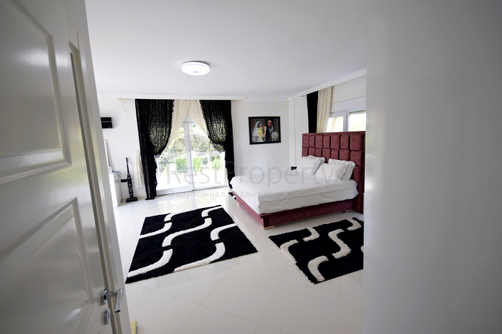 فيلا فاخرة 4 + 1 في دوشيميالتي أنطاليا