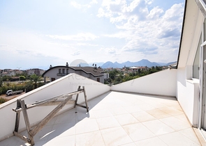 فيلا فاخرة 4 + 1 في دوشيميالتي أنطاليا