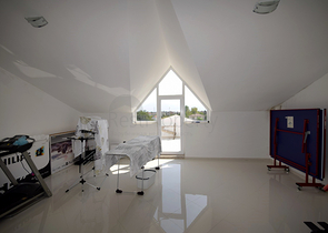 فيلا فاخرة 4 + 1 في دوشيميالتي أنطاليا