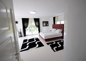 فيلا فاخرة 4 + 1 في دوشيميالتي أنطاليا