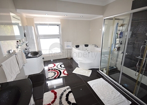 فيلا فاخرة 4 + 1 في دوشيميالتي أنطاليا