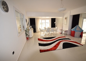 فيلا فاخرة 4 + 1 في دوشيميالتي أنطاليا