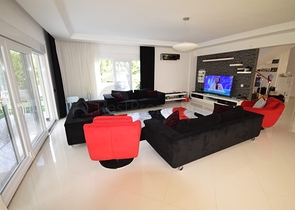 فيلا فاخرة 4 + 1 في دوشيميالتي أنطاليا