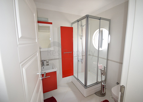 فيلا فاخرة 4 + 1 في دوشيميالتي أنطاليا