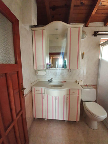 منزل ريفي جبلي في قرية بادجيك كيمير