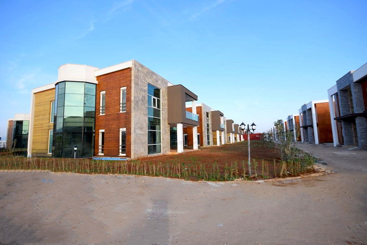 فيلا فسيحة 4 + 1 في Altynkol Doshemealti