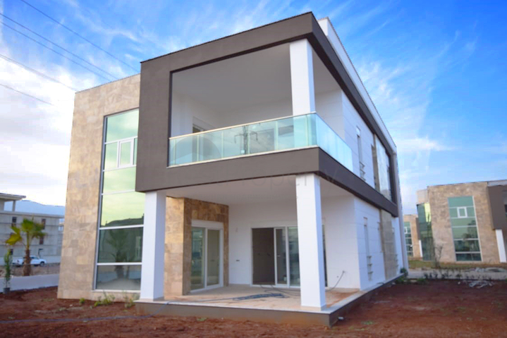 فيلا فسيحة 4 + 1 في Altynkol Doshemealti