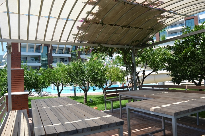 تصميم عصري حديث- شقة 2 غرفة وصالة - تراس واسع -مجمع 5نجوم -جيكجلي / الانيا 