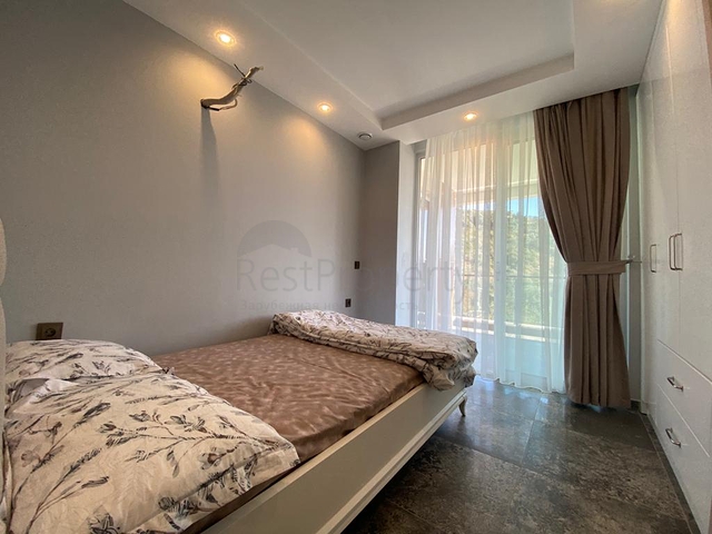 تصميم عصري حديث- شقة 2 غرفة وصالة - تراس واسع -مجمع 5نجوم -جيكجلي / الانيا 