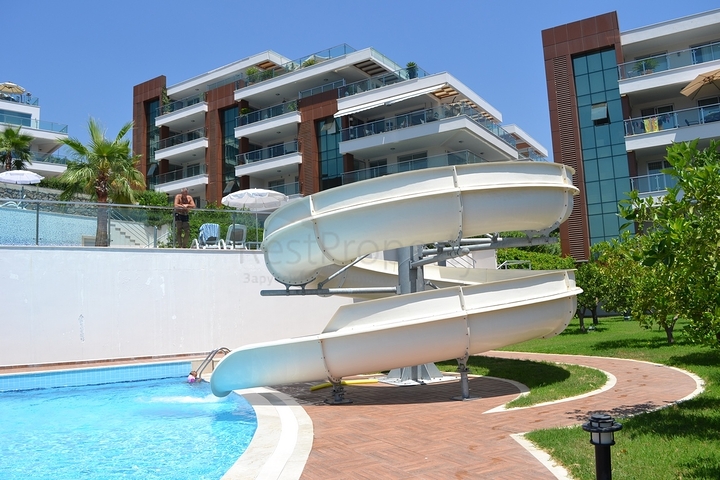 تصميم عصري حديث- شقة 2 غرفة وصالة - تراس واسع -مجمع 5نجوم -جيكجلي / الانيا 