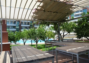 تصميم عصري حديث- شقة 2 غرفة وصالة - تراس واسع -مجمع 5نجوم -جيكجلي / الانيا 