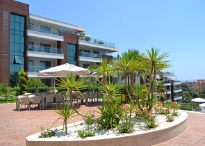 تصميم عصري حديث- شقة 2 غرفة وصالة - تراس واسع -مجمع 5نجوم -جيكجلي / الانيا 