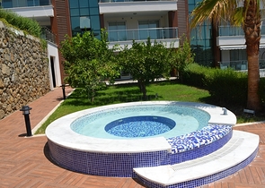 تصميم عصري حديث- شقة 2 غرفة وصالة - تراس واسع -مجمع 5نجوم -جيكجلي / الانيا 