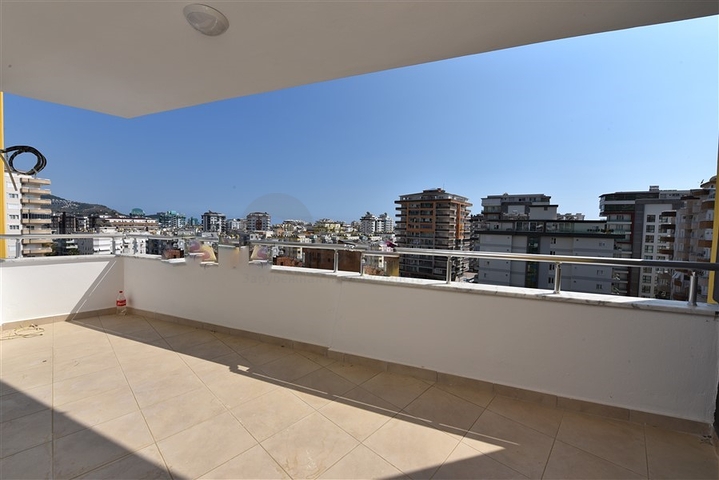 شقة ثلاث غرف وصالة - مطبخ منفصل - سعر مناسب - مهموتلار / الانيا 