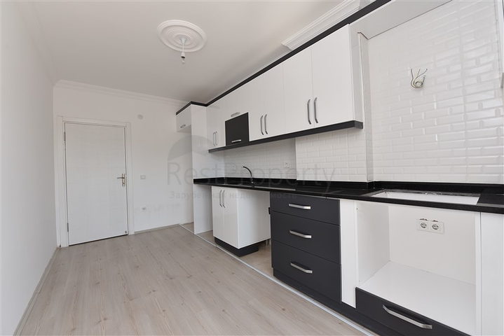 شقة ثلاث غرف وصالة - مطبخ منفصل - سعر مناسب - مهموتلار / الانيا 