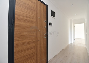 شقة ثلاث غرف وصالة - مطبخ منفصل - سعر مناسب - مهموتلار / الانيا 