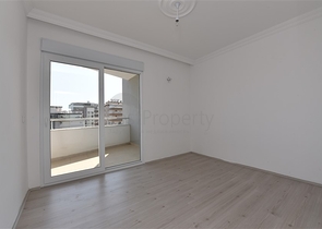 شقة ثلاث غرف وصالة - مطبخ منفصل - سعر مناسب - مهموتلار / الانيا 