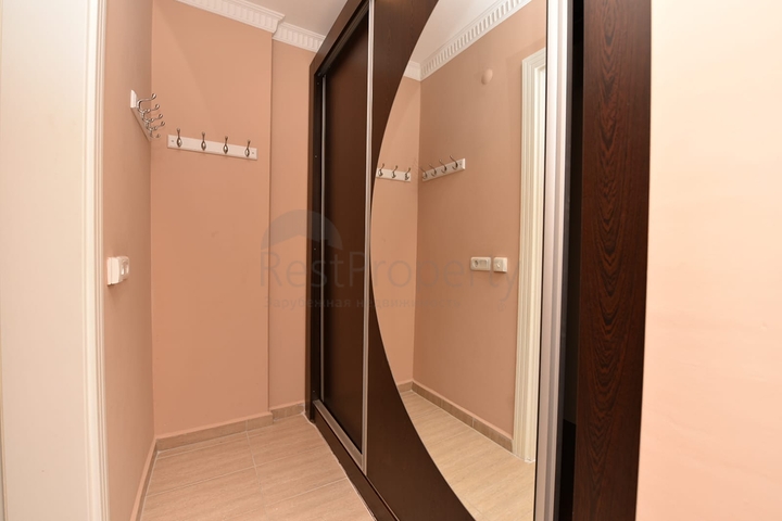 اطلالة بحر وقلعة - فيلا مستقلة مع مسبح وكراج - قريبة من مركز الانيا 