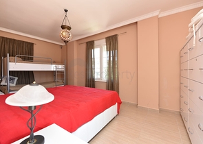 اطلالة بحر وقلعة - فيلا مستقلة مع مسبح وكراج - قريبة من مركز الانيا 