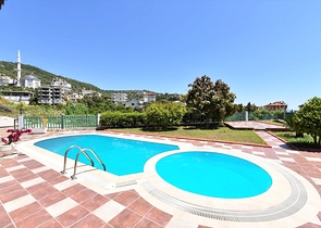 اطلالة بحر وقلعة - فيلا مستقلة مع مسبح وكراج - قريبة من مركز الانيا 