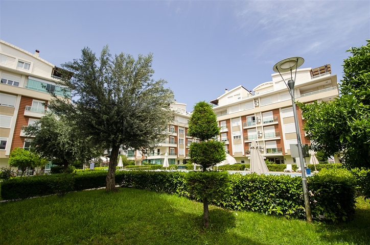 شقة بغرفة نوم واحدة مع أثاث في ليمان كونيالتي