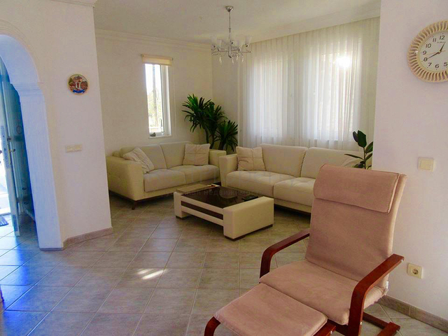 فيلا 6 + 1 في منطقة Nebiler Doshemealti