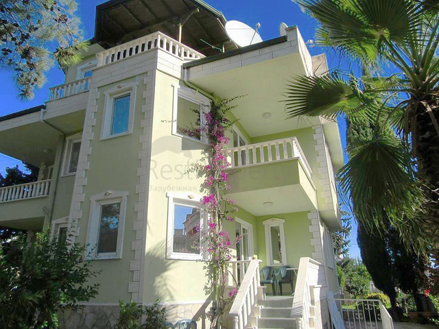 فيلا 6 + 1 في منطقة Nebiler Doshemealti