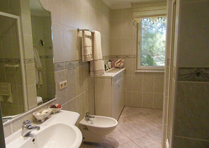 فيلا 6 + 1 في منطقة Nebiler Doshemealti