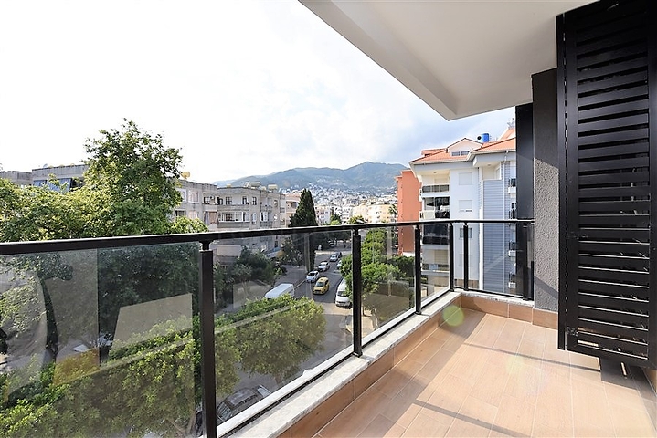 في مركز الانيا - شقق سكنية 1+1 ضمن بناء سكني حديث فاخر .