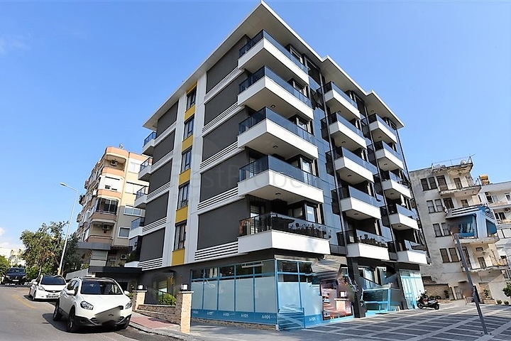 في مركز الانيا - شقق سكنية 1+1 ضمن بناء سكني حديث فاخر .