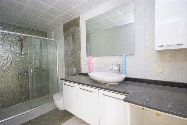 سعر مناسب - دوبلكس 3 غرف وصالة - مجمع فاخر - منطقة جيكجلي الراقية / الانيا 