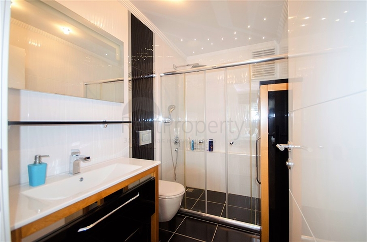 مجمع سكني فاخر - شقة عائلية مفروشة - اوبا / الانيا 