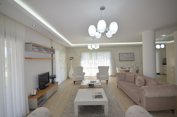 فيلا مستقلة - طابقين / اربع غرف نوم - في مدينة فتهية .