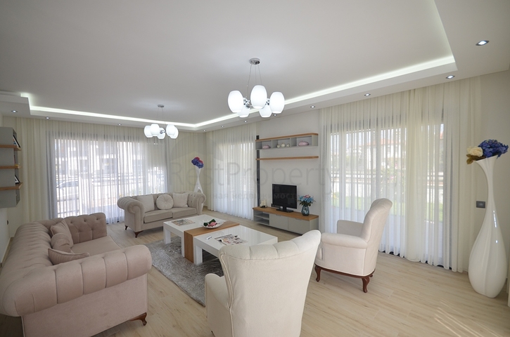 فيلا مستقلة - طابقين / اربع غرف نوم - في مدينة فتهية .