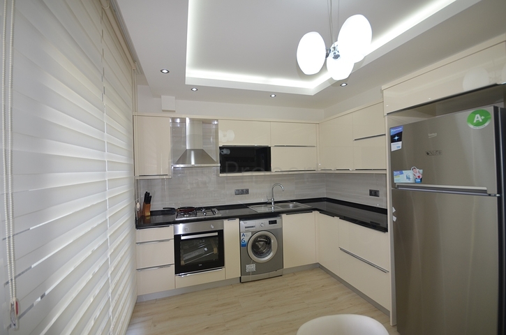 فيلا مستقلة - طابقين / اربع غرف نوم - في مدينة فتهية .