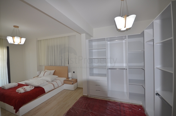 فيلا مستقلة - طابقين / اربع غرف نوم - في مدينة فتهية .