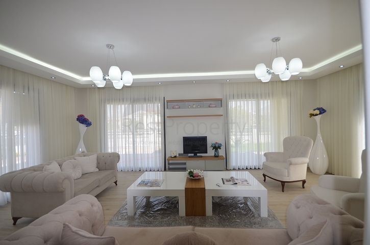 فيلا مستقلة - طابقين / اربع غرف نوم - في مدينة فتهية .