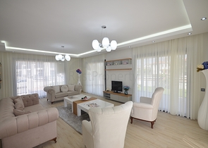 فيلا مستقلة - طابقين / اربع غرف نوم - في مدينة فتهية .